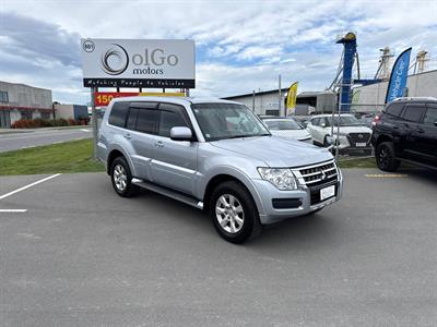 2015 Mitsubishi Pajero