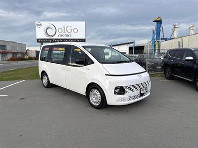 2022 Hyundai Staria