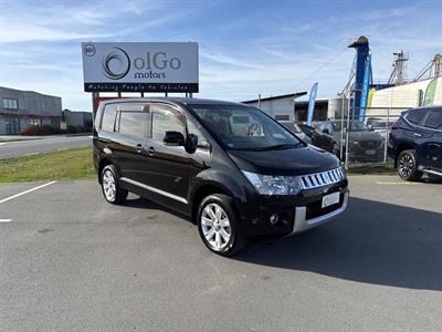 2015 Mitsubishi Delica