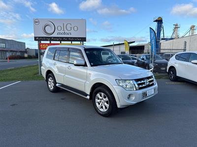 2012 Mitsubishi Pajero