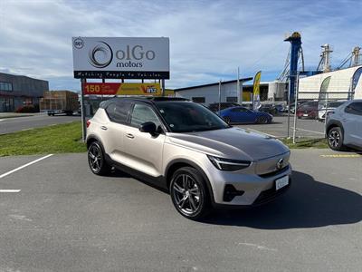 2022 Volvo XC40