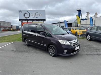2013 Nissan Serena