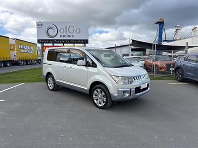 2013 Mitsubishi Delica