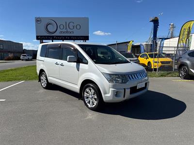 2013 Mitsubishi Delica