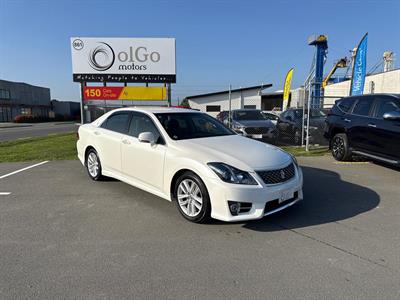 2012 Toyota Crown