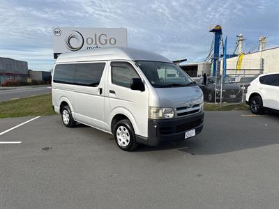 2005 Toyota HiAce